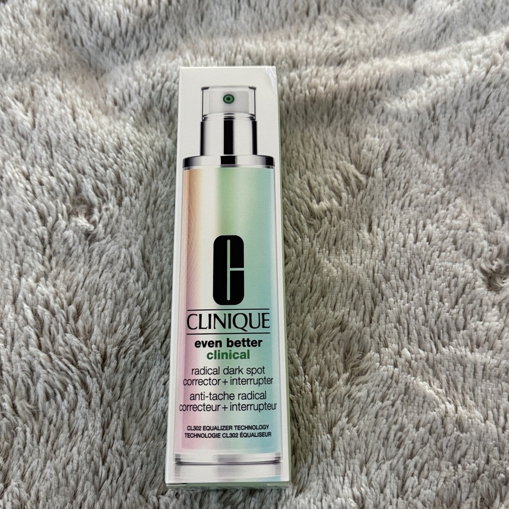 Clinique: Even Better Clinical Radical Dark Spot Corrector